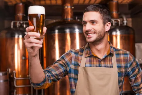 Assurez la qualité de votre bière : choisissez un CO₂ alimentaire d'excellence et un mode de livraison adapté