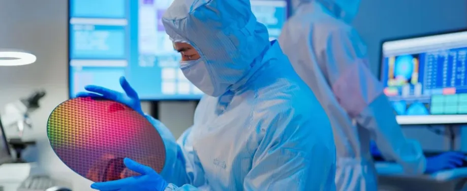 Air Liquide investirà oltre 250 milioni di euro per sostenere l'industria dei semiconduttori in Europa, rafforzando la sua leadership nell'elettronica